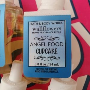 Angel Food Cupcake Wallflower